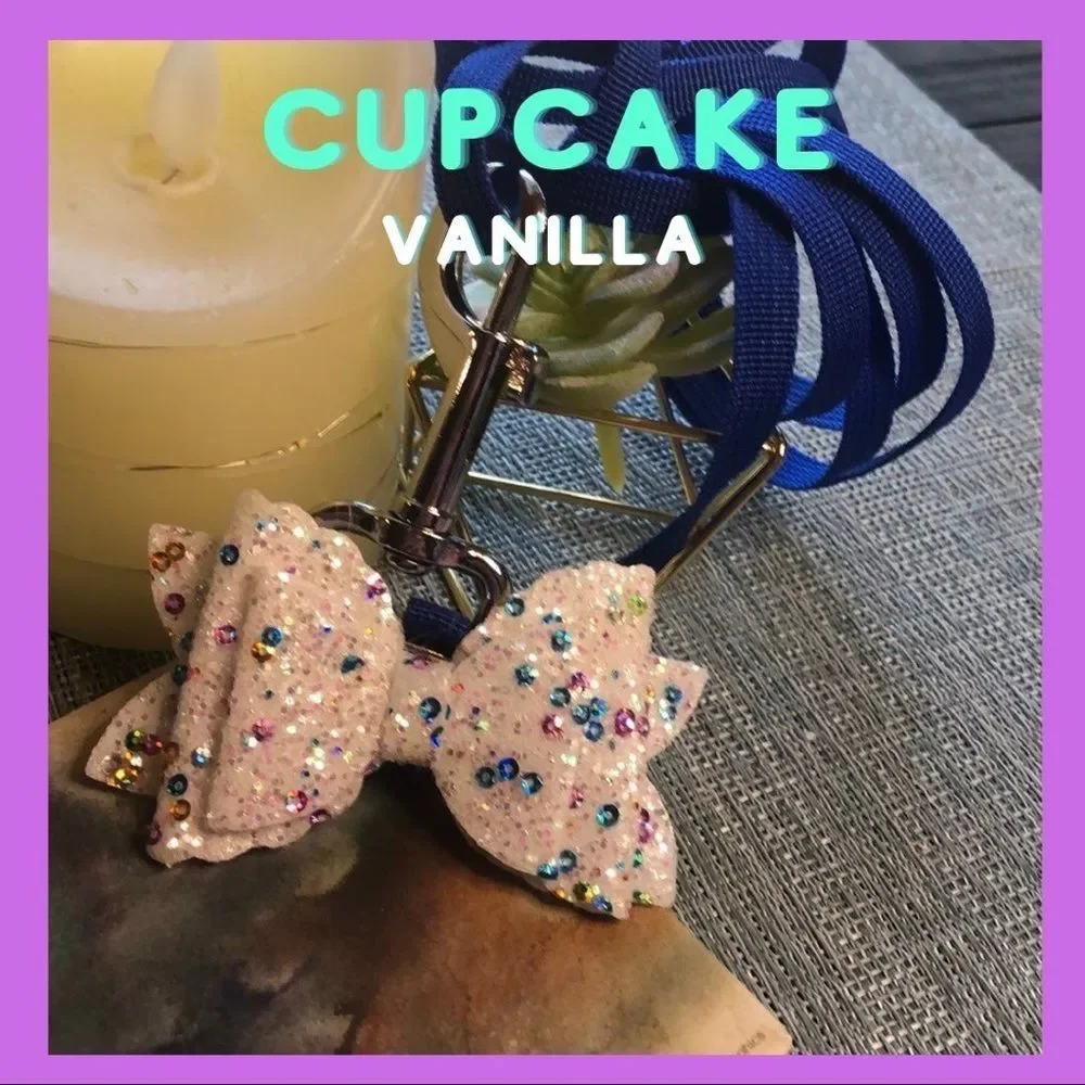 🐾Dog Leash and Detachable Bow Set in Sparkles🐾